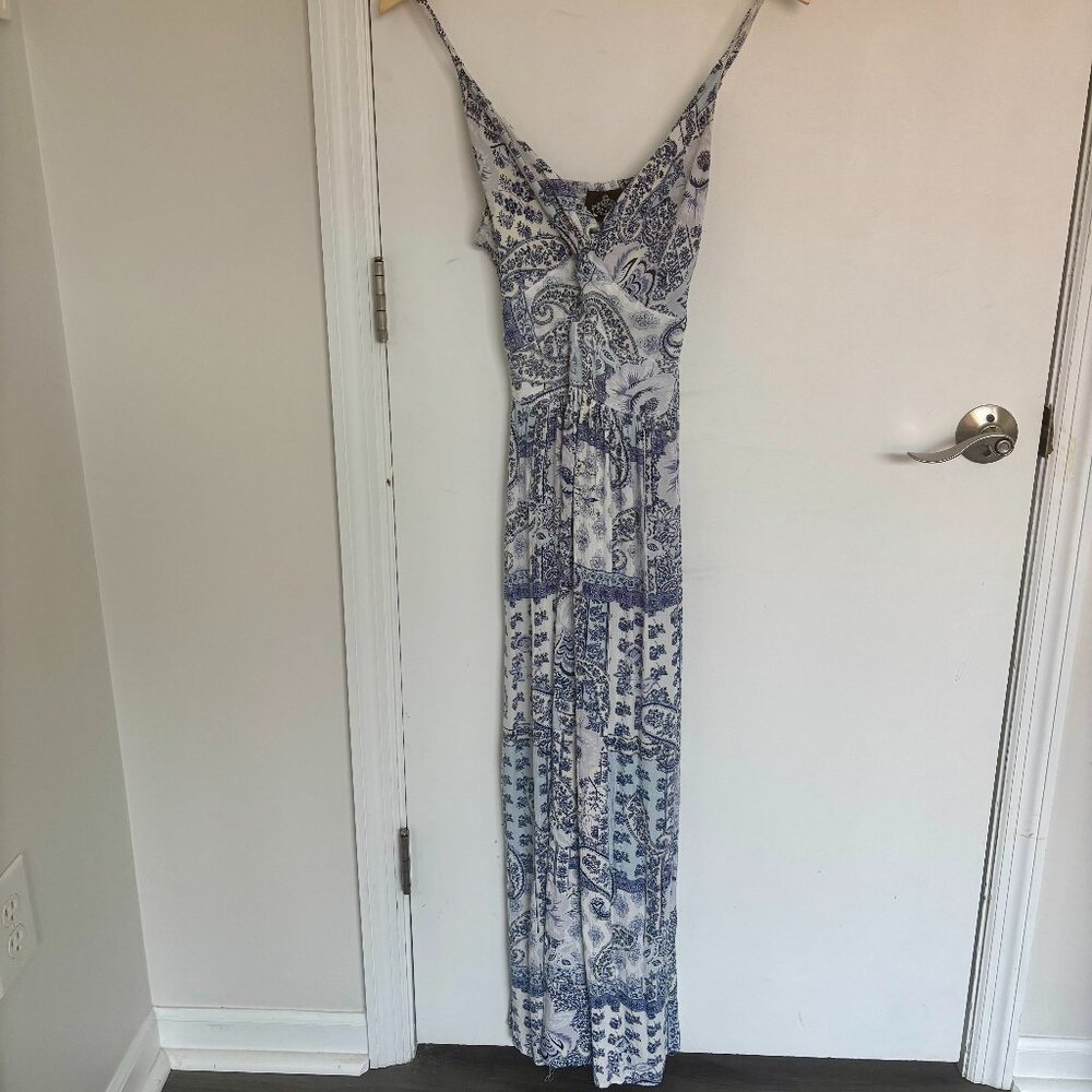 Angie Size M Blue Floral Maxi Dress
